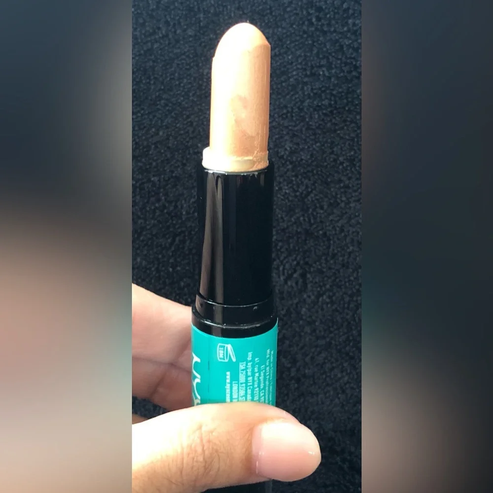 SWATCHED NYX Wonderstick Dual Ended Face Shaping Stick in RICH